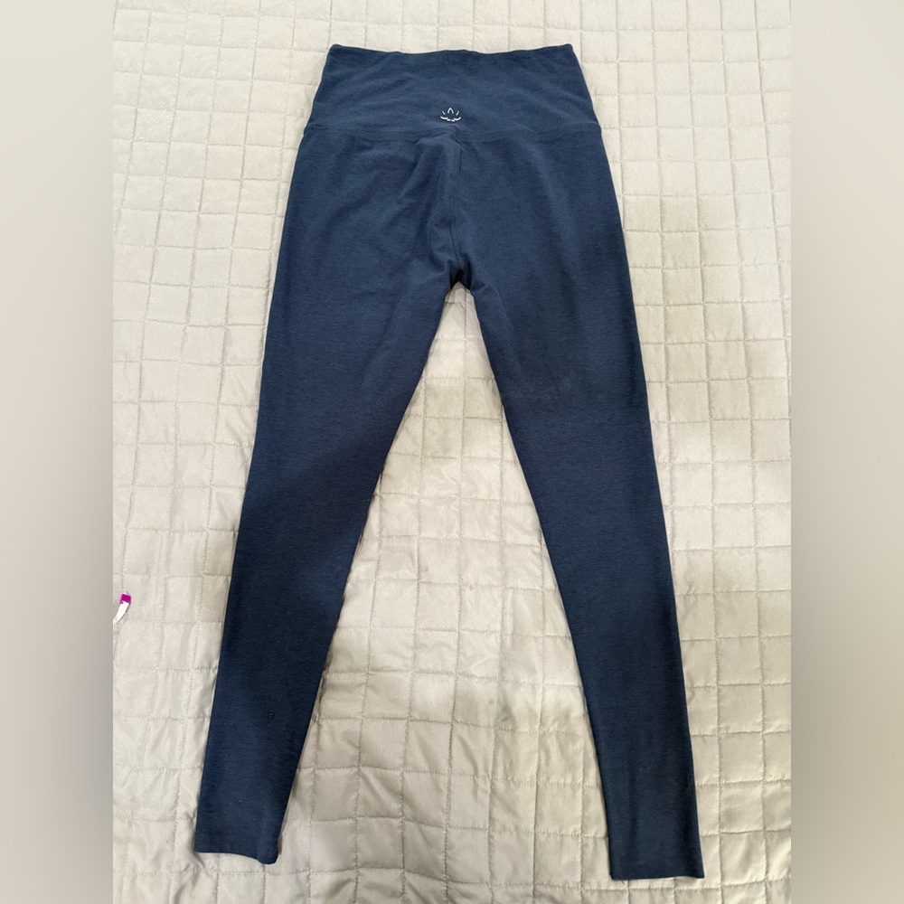 Navy Blue Beyond Yoga Leggings